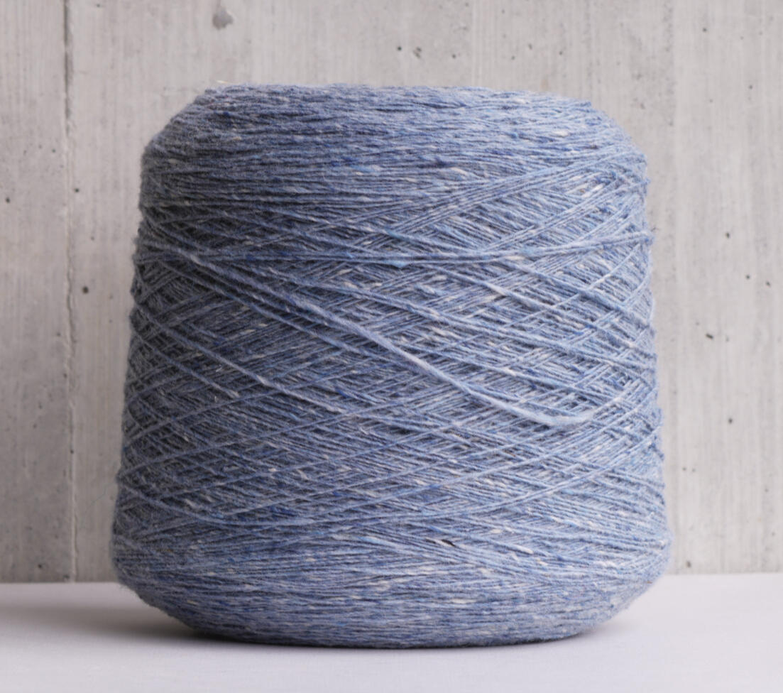 50. Hellblau / 100% Merinowolle
